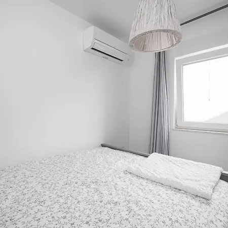 Apartment Apartment Konfort-A Brodarica (Sibenik-Knin)